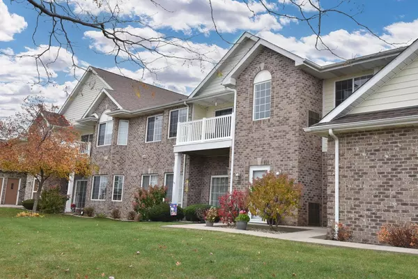 Pleasant Prairie, WI 53158-3281,9219 66th AVENUE #147