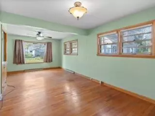 Milwaukee, WI 53218,4821 N 53rd STREET