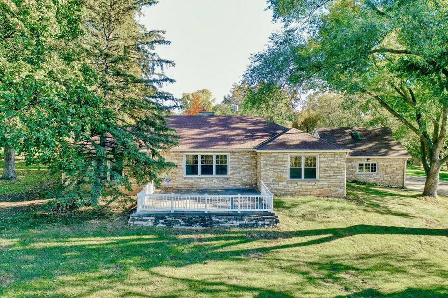 10544 W Leon TERRACE, Milwaukee, WI 53224-4416