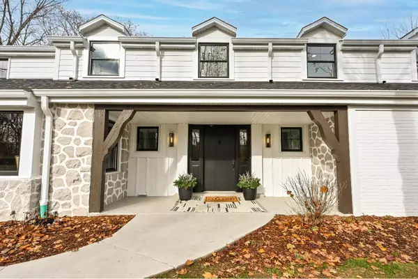 Mequon, WI 53092,10525 N Fairway LANE