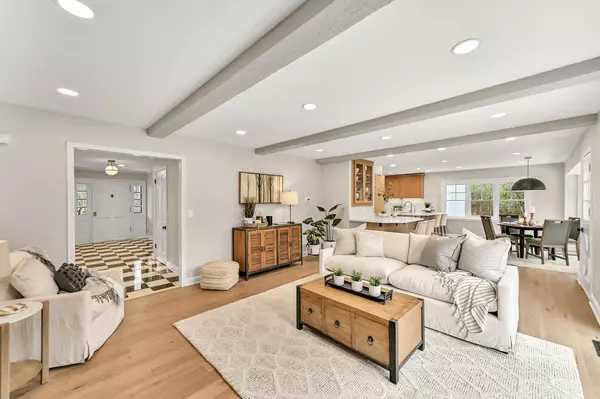 Mequon, WI 53092,10525 N Fairway LANE