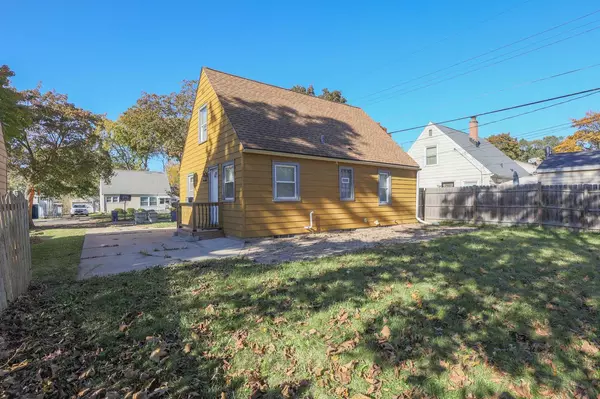 Milwaukee, WI 53218,5728 N 57th STREET