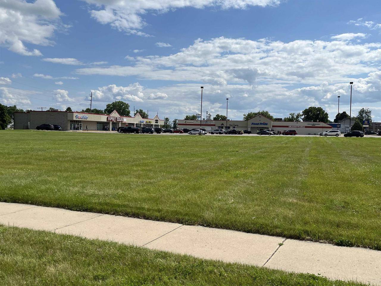 Beaver Dam, WI 53916,N Spring Street