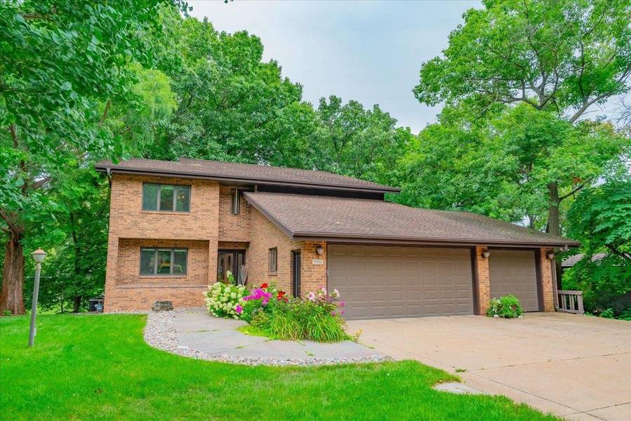 5512 Woodridge Road, Monona, WI 53716