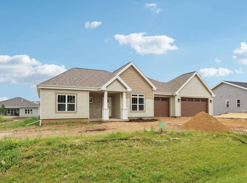 6639 Royal View Drive, Deforest, WI 53532