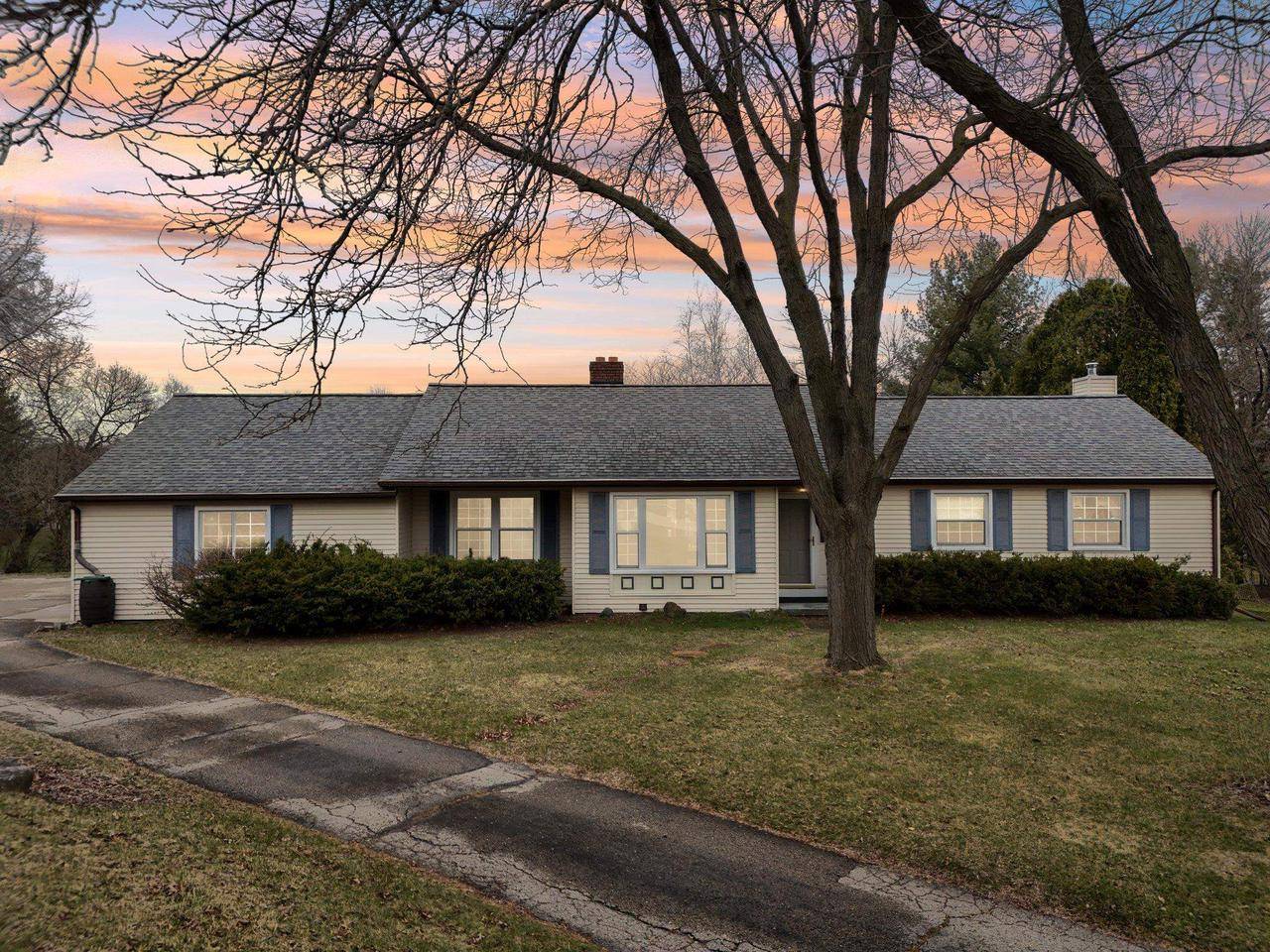 321 Thompson Street, Verona, WI 53593
