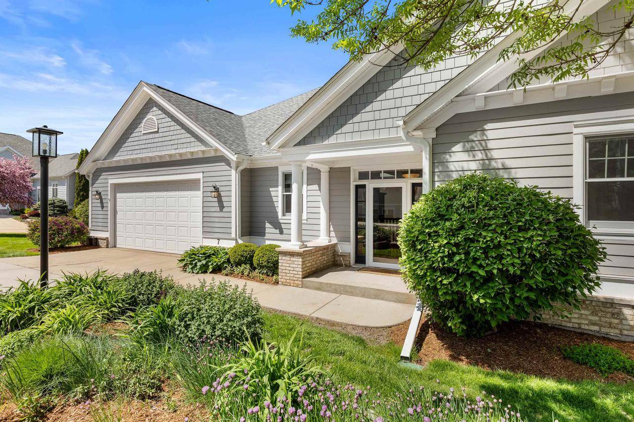 7 Settler Hill Circle,  Madison,  WI 53717