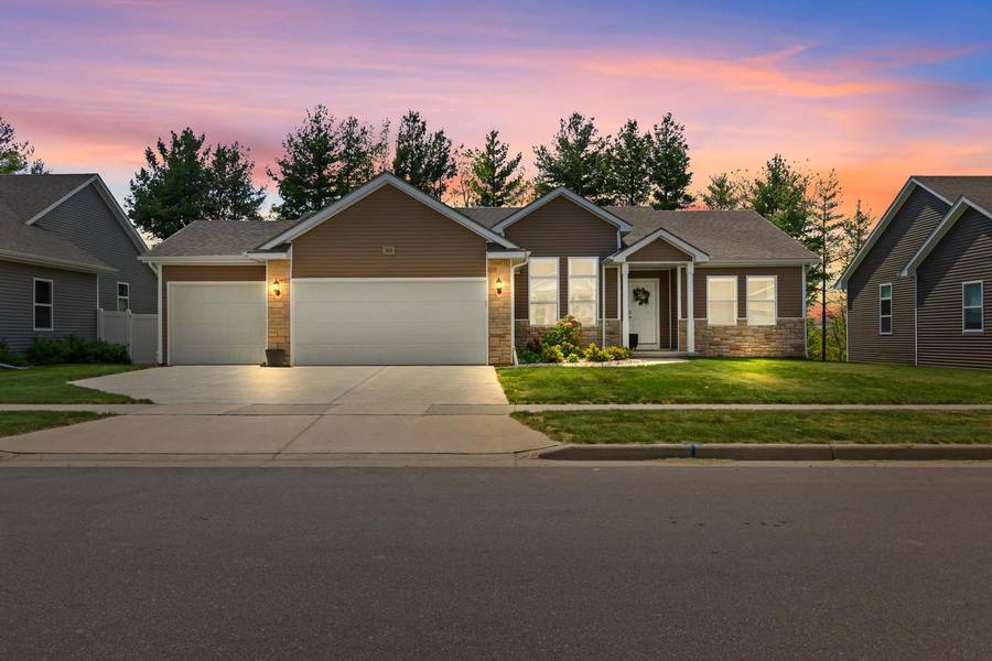 305 Tori Drive, Belleville, WI 53508