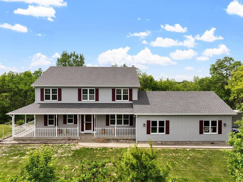 5025 Missouri Road, Marshall, WI 53559