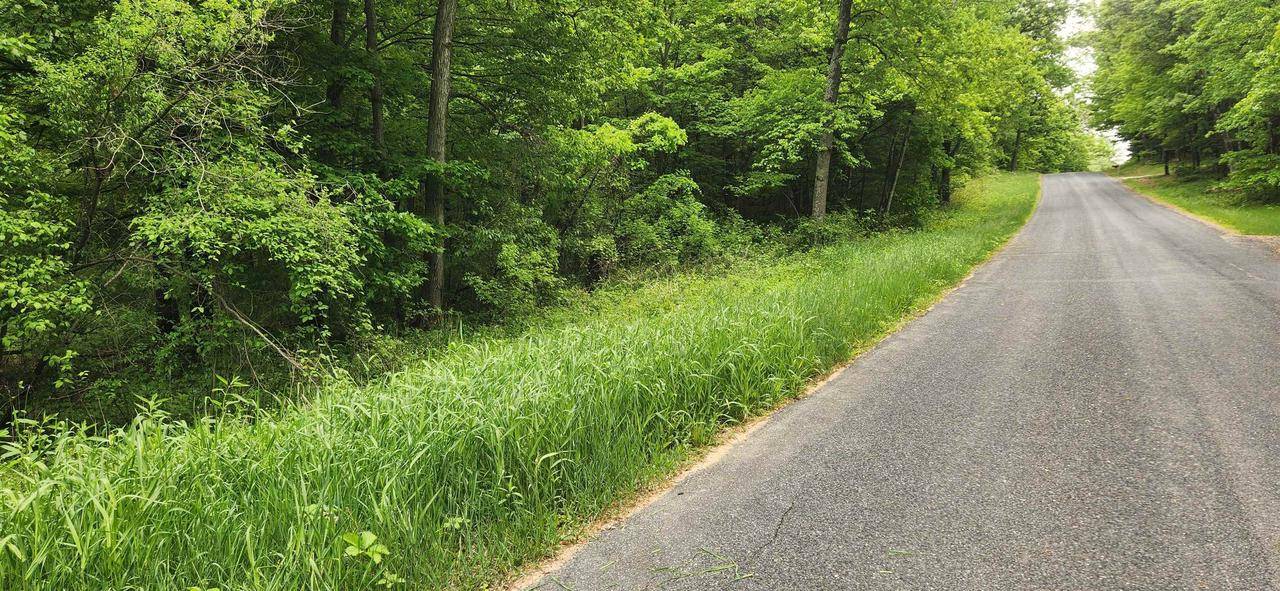 22 AC Southern Road, Lyndon Station, WI 53944