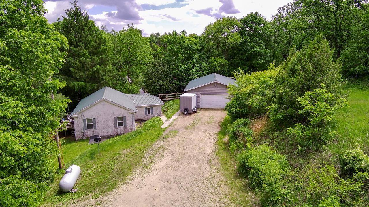 100 Cross Street, Potosi, WI 53820