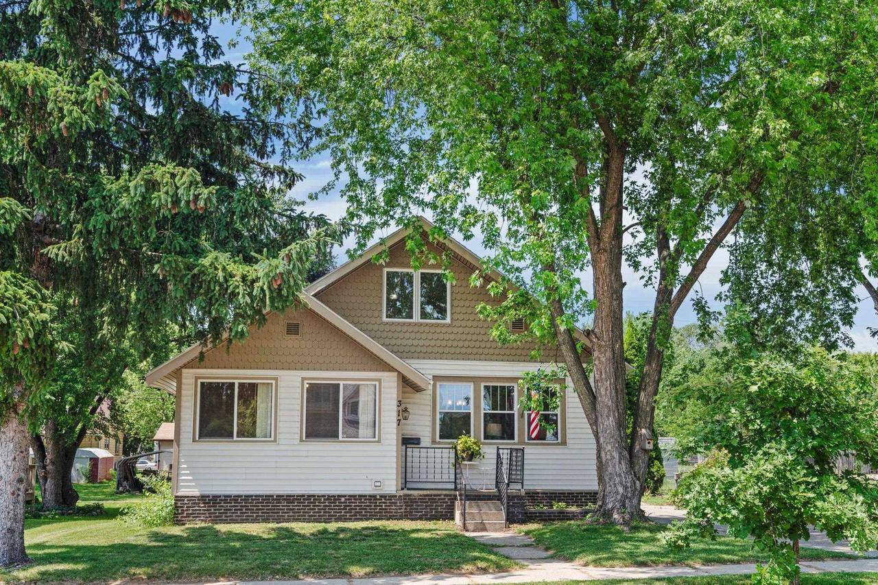 317 E Franklin Street, Portage, WI 53901