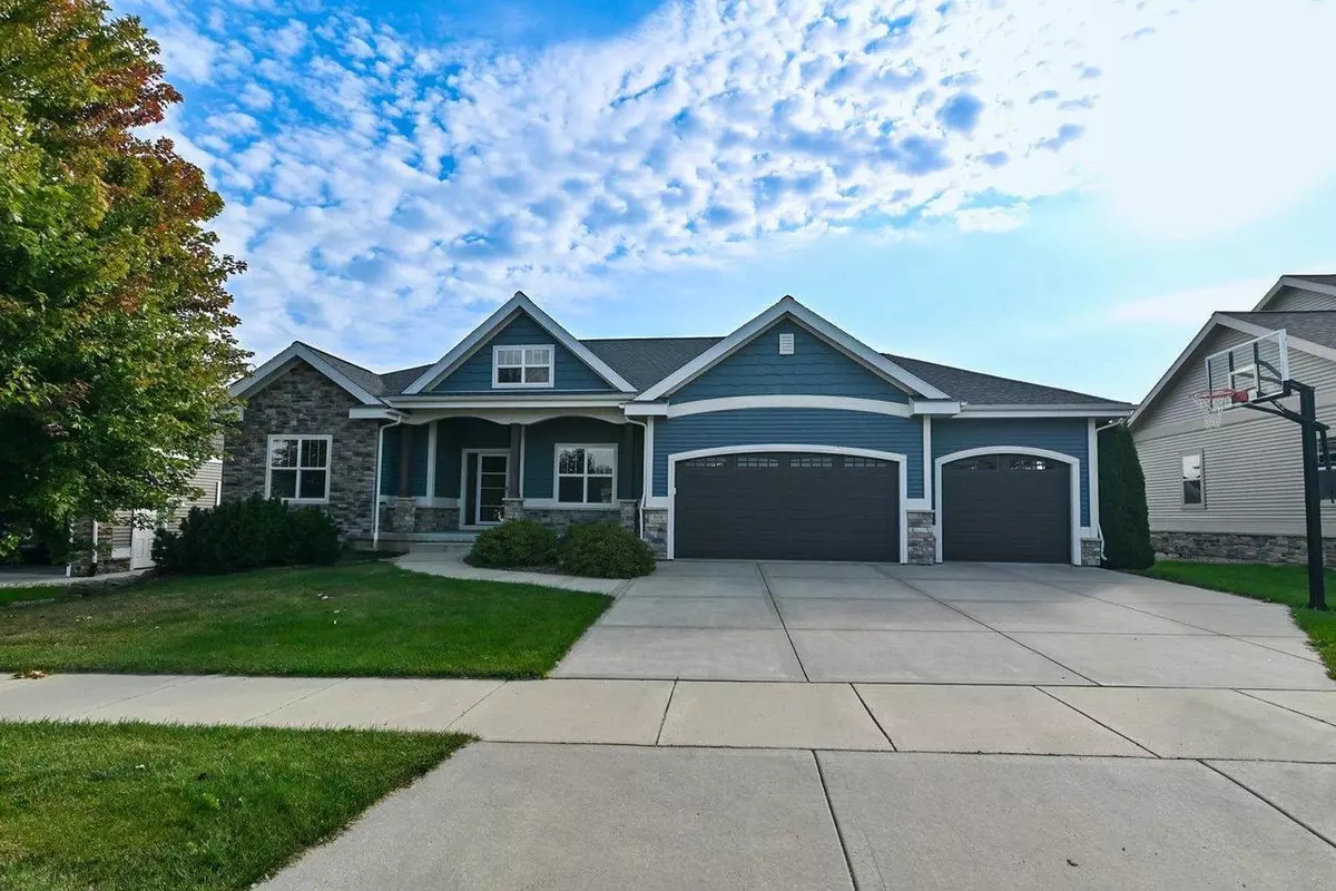 Waunakee, WI 53597,824 Richard WAY