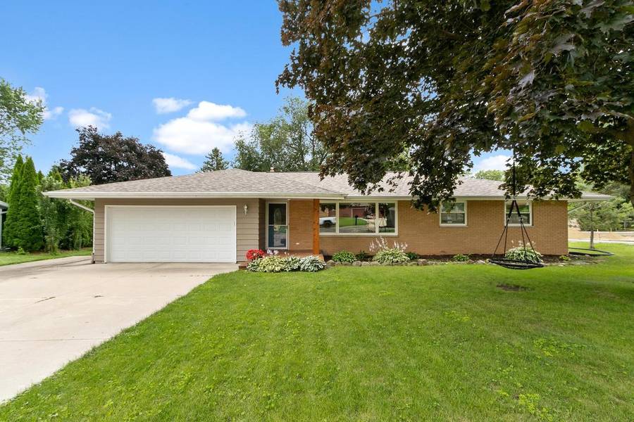 825 Truman Road, Stoughton, WI 53589