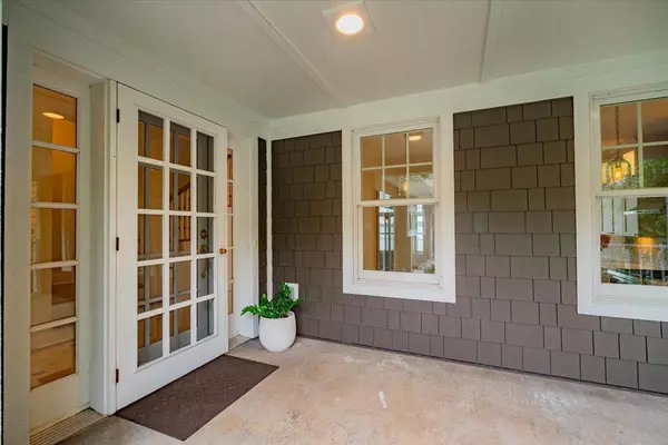 Middleton, WI 53562,5511 Mendota DR