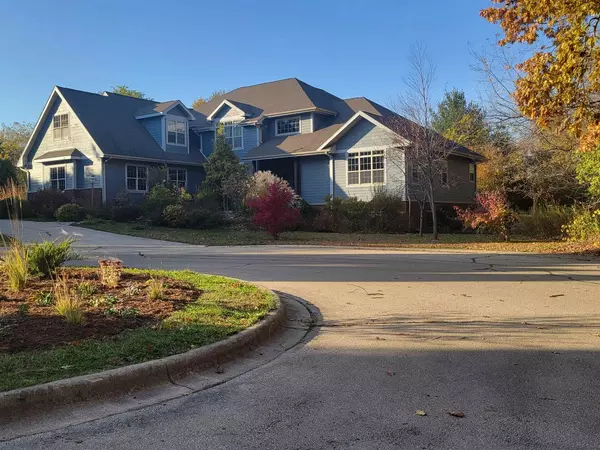 4582 Bishop's Court, Middleton, WI 53562