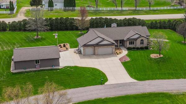 7319 SPRINGHELT DRIVE, WI 53529