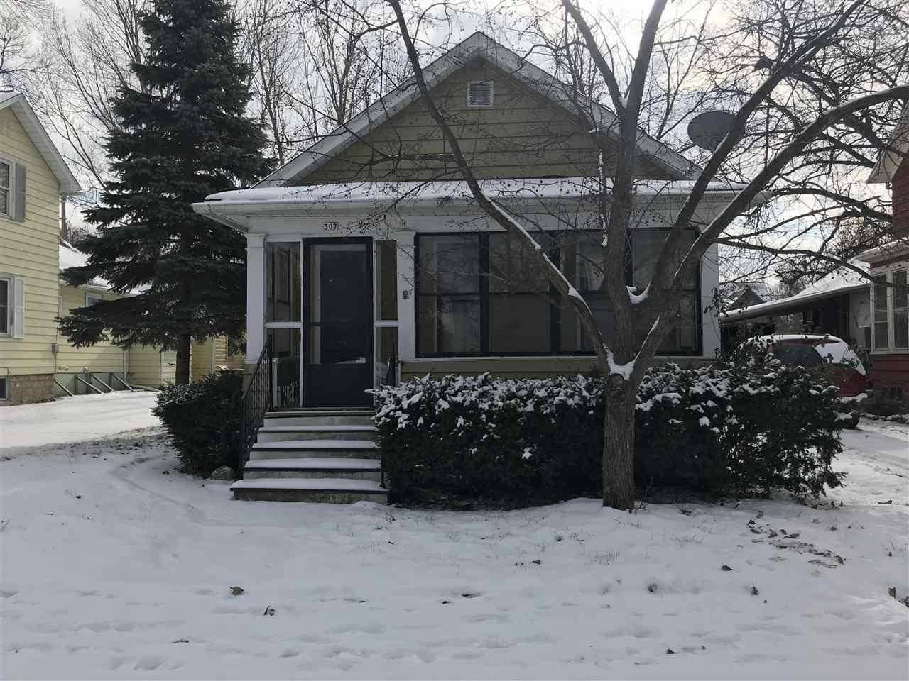 307 W MELVIN STREET, Oshkosh, WI 54901