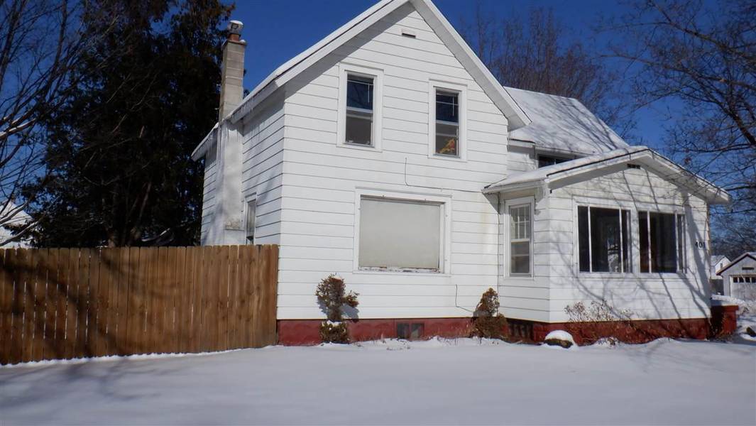 401 W GREEN BAY STREET, Shawano, WI 54166