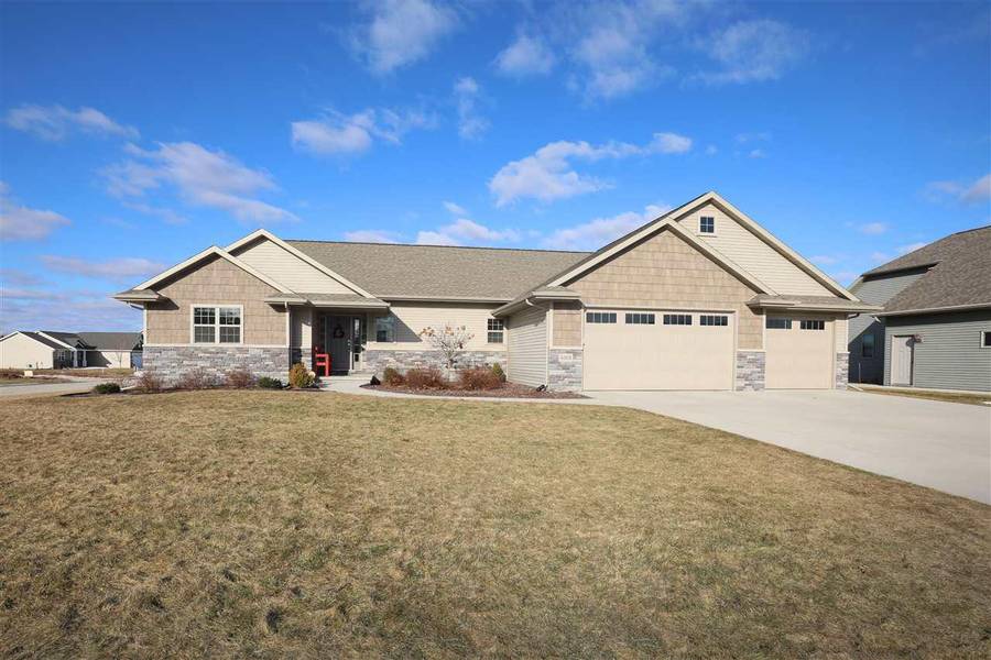 4363 N STAR RIDGE LANE, Appleton, WI 54913