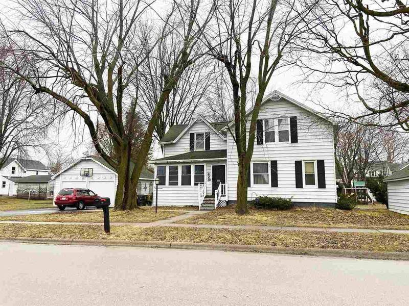 423 SEYMOUR STREET, Seymour, WI 54165