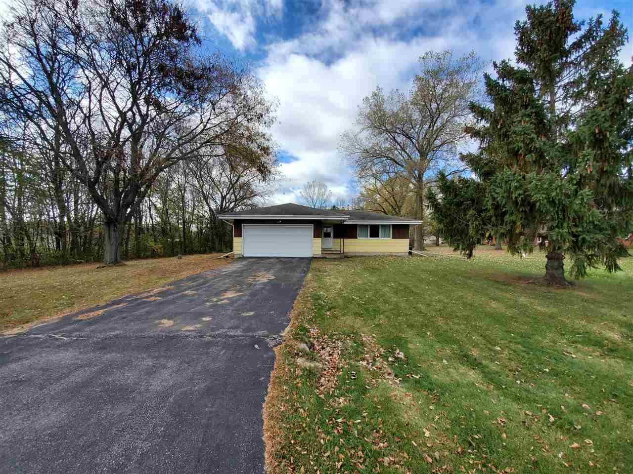5285 BRITISH LANE, Oshkosh, WI 54901-1353