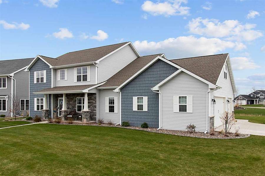 W5753 PARKER WAY, Appleton, WI 54915