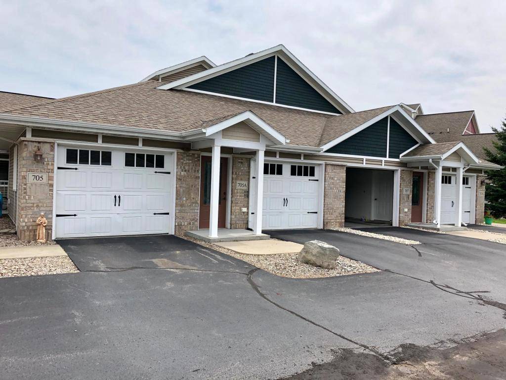 705A HARBOR TERRACE LANE, Marinette, WI 54143