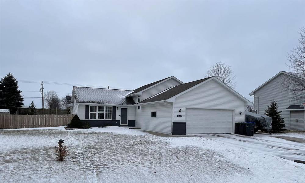 W2351 GREENSPIRE WAY, Appleton, WI 54915