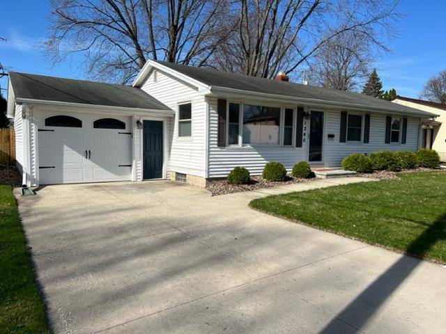 Green Bay, WI 54304-3875,1345 HOLIDAY AVENUE