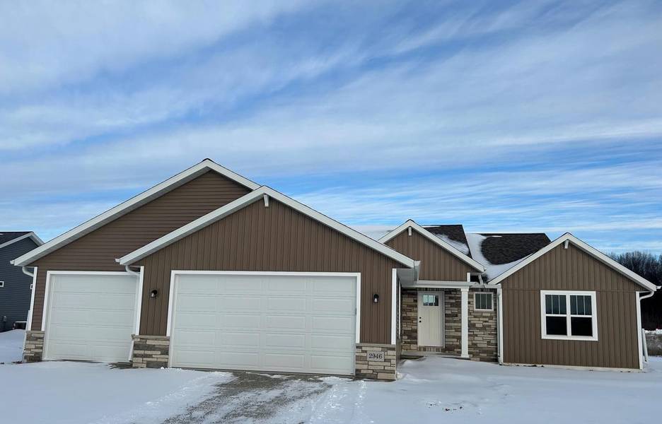 2946 E SUNSTONE PLACE, Appleton, WI 54913