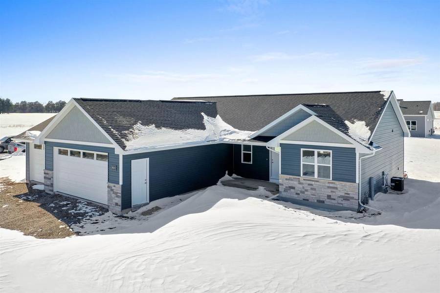 N9221 CASSANDRA WAY, Appleton, WI 54915