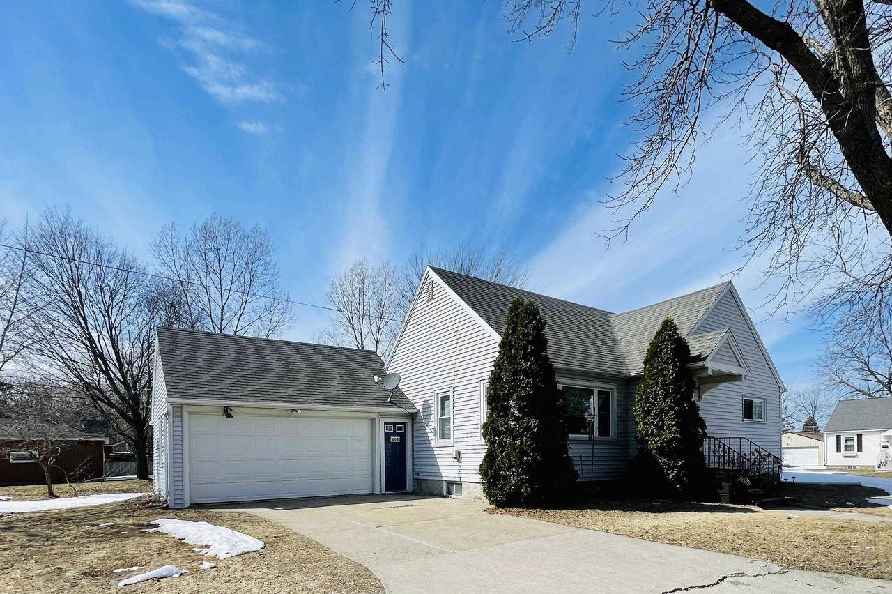 405 LESTER STREET, Marinette, WI 54143