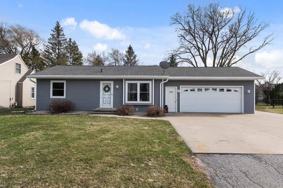 4455 W SPENCER STREET, Appleton, WI 54914