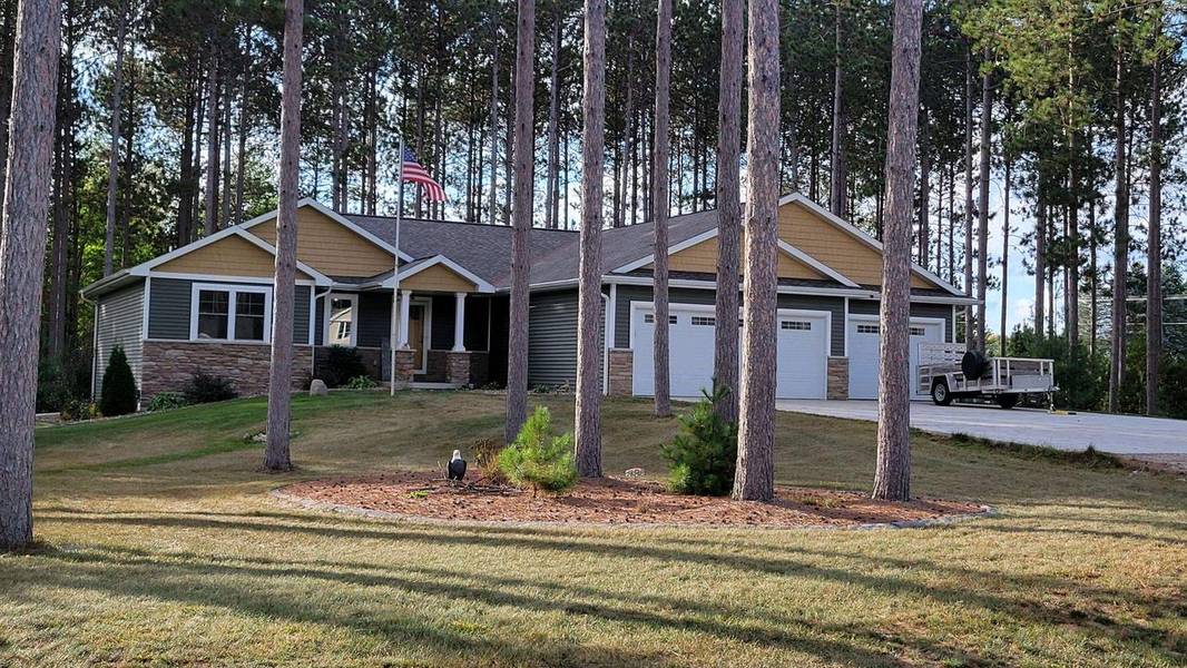 887 MAPLE LEAF TRAIL, Sobieski, WI 54171