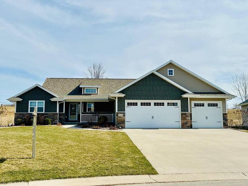 4350 N STAR RIDGE LANE, Appleton, WI 54913