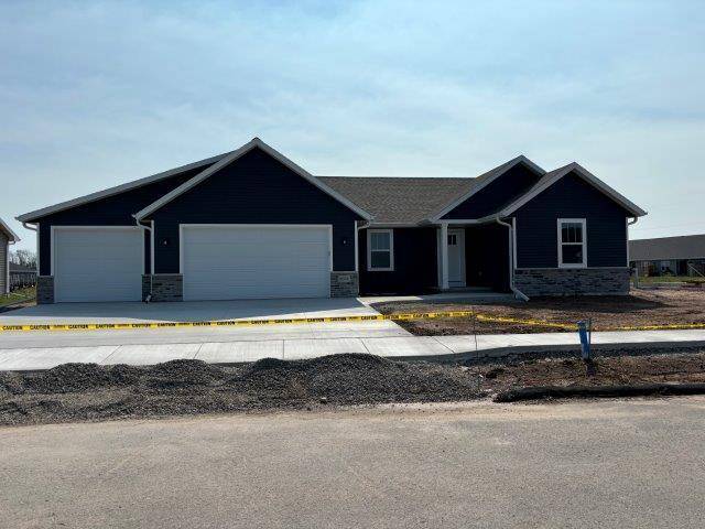 5668 N YOSEMITE LANE, Appleton, WI 54913