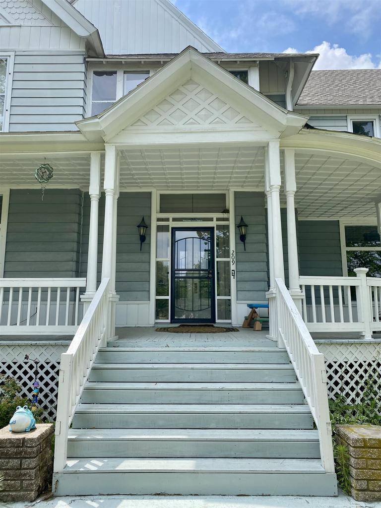 Marinette, WI 54143,209 STATE STREET