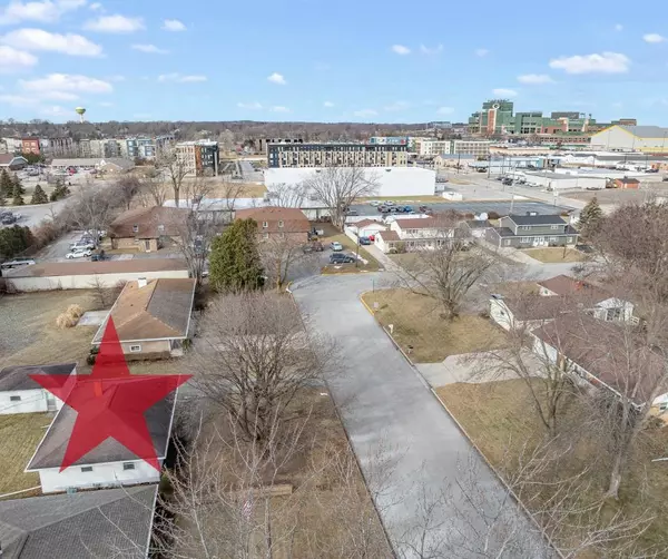 Green Bay, WI 54304,701 LIDA LN