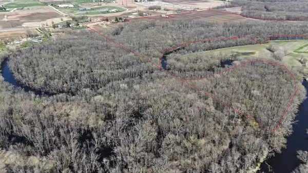 SPURR ROAD, New London, WI 54961