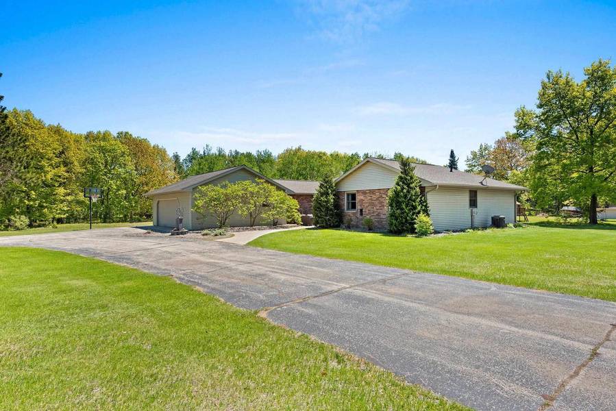 1649 HAZELWOOD DRIVE, Sobieski, WI 54171