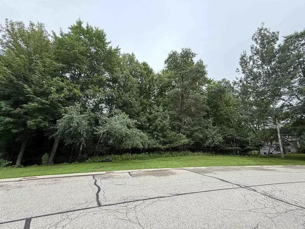ACORN TRAIL, Oconto, WI 54153