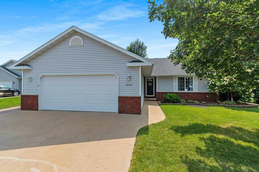 W4695 PARKWAY COURT, Sherwood, WI 54169