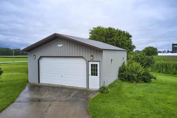 Oconto, WI 54153,3921 LOGTOWN ROAD