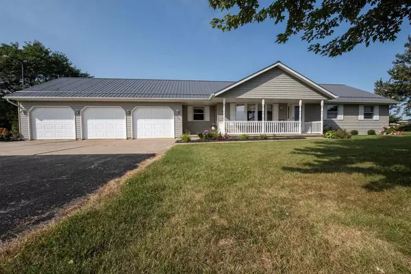 5064 CTH R, Denmark, WI 54208