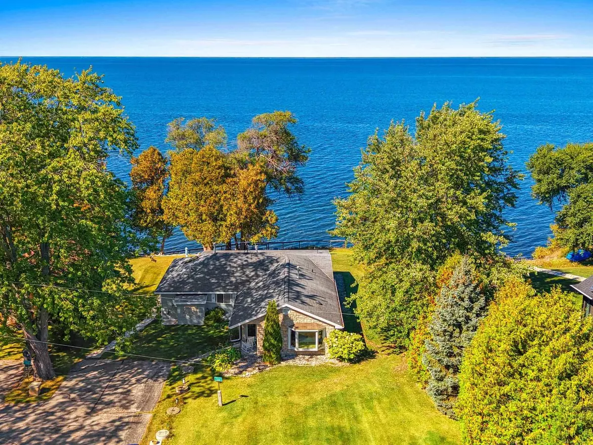 Sturgeon Bay, WI 54235,9208A LIME KILN ROAD #A