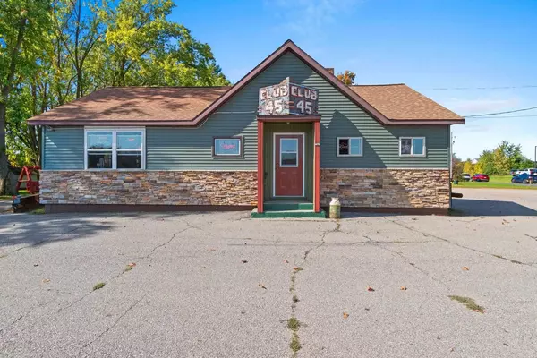 702 S MAIN STREET, Clintonville, WI 54929