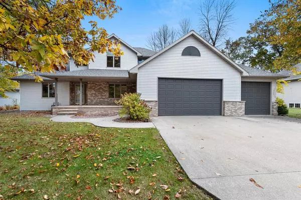 217 PATRICIA LANE, Wrightstown, WI 54180-1200