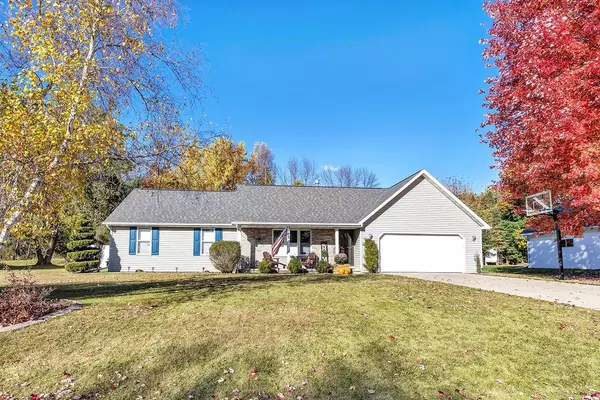 2164 ELVIRA WAY, Suamico, WI 54313