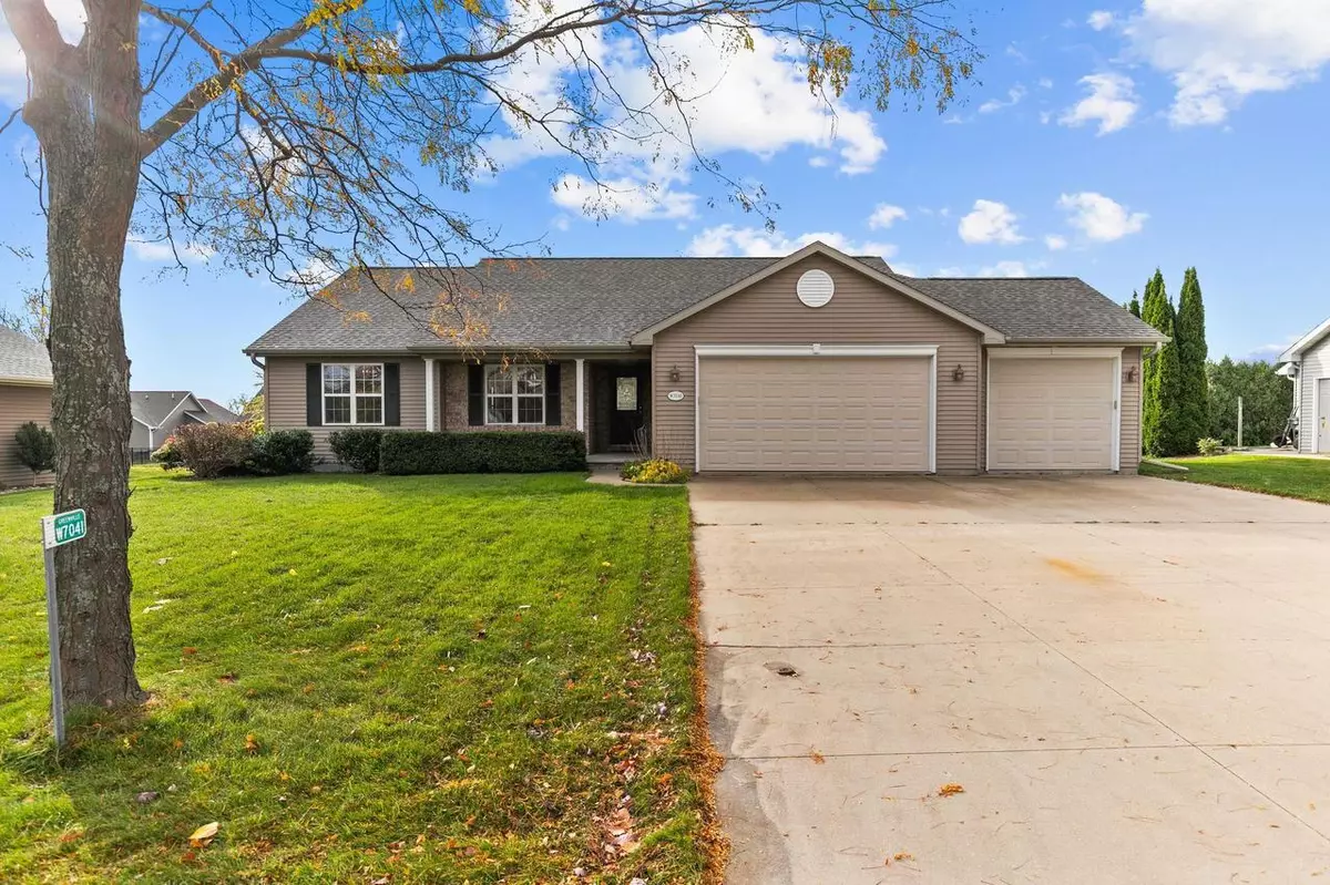 Greenville, WI 54942,W7041 GLEN VALLEY DRIVE